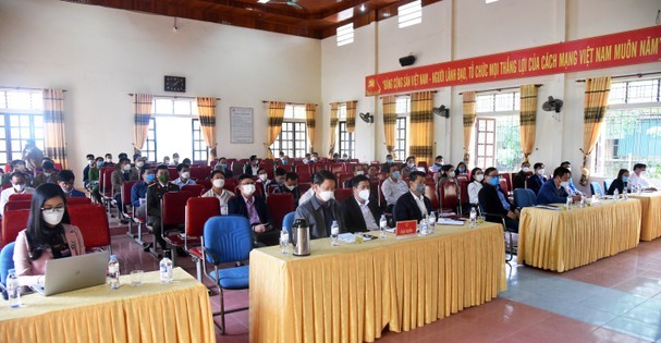 Đại biểu Quốc hội và HĐND tỉnh tiếp xúc cử tri thị xã Hoàng Mai